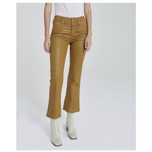 Quinne Crop Leatherette